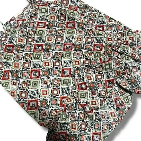 🌟 Hayden LA Girls Checkered Ruffled Blouse with Bow Size 11/12 🌟 - Picture 4 of 5